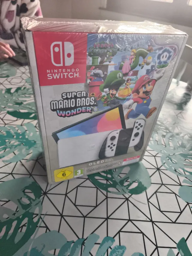 Nintendo Switch OLED