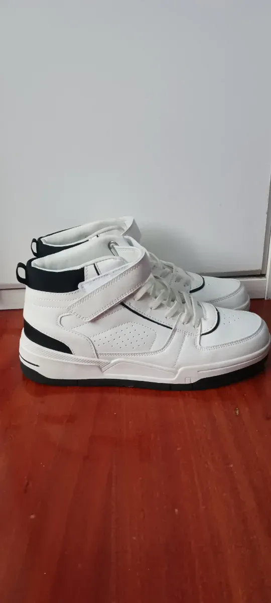 Zapatillas niño blancas