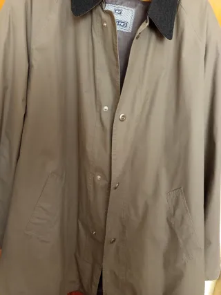 Gabardina hombre verde oliva