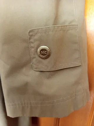 Gabardina hombre verde oliva