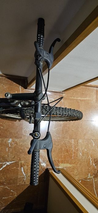 Bicicleta de Montaña Atlanta Negra.