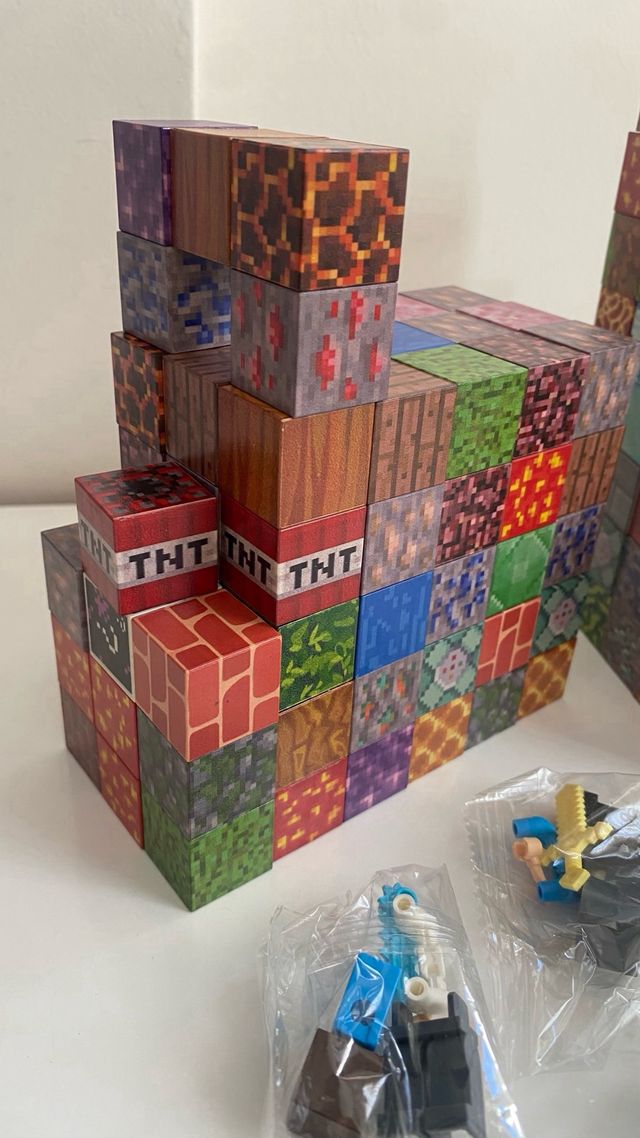 Juego Minecraft 300 Cubos y 15 Figuras