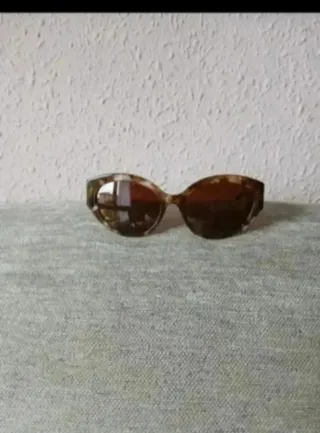 Gafas de sol marrones