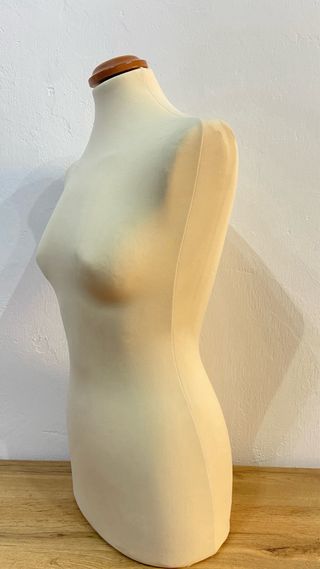 Maniquí vintage modista