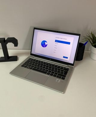 Portátil TÁCTIL HP 830 G7 i5 10a 16Gb RAM 512GbSSD