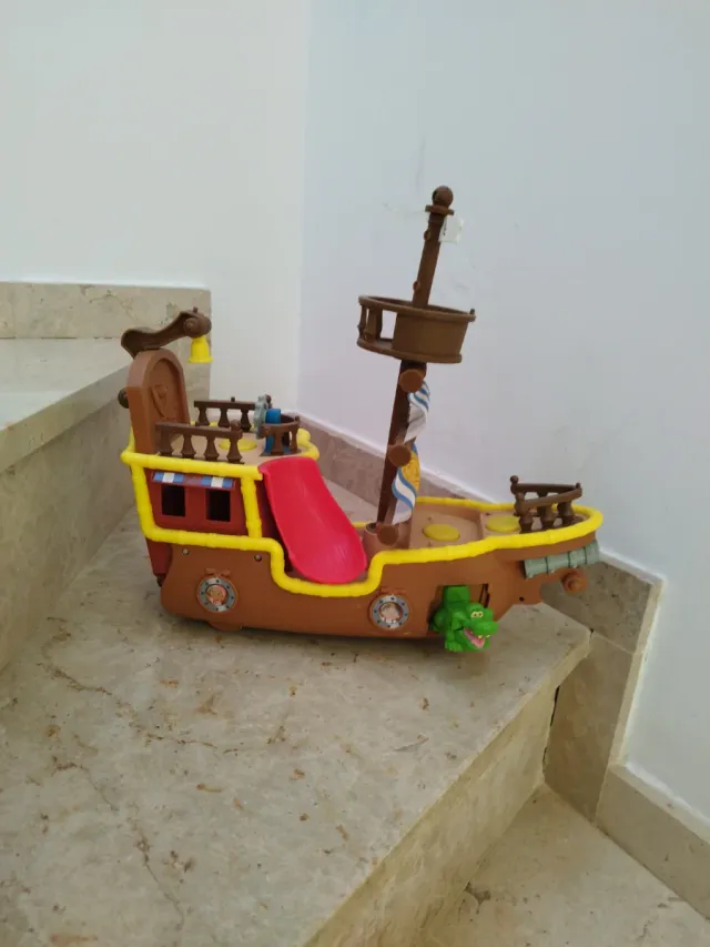 Barco Pirata Jake y los Piratas de Nunca Jamás