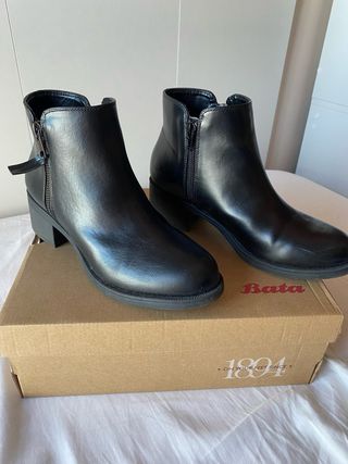 Botines negros Bata
