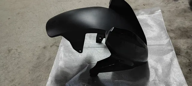 Guardabarros negro para la BMW c600 Sport nuevo