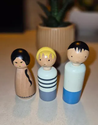 Casa de muñecas de madera