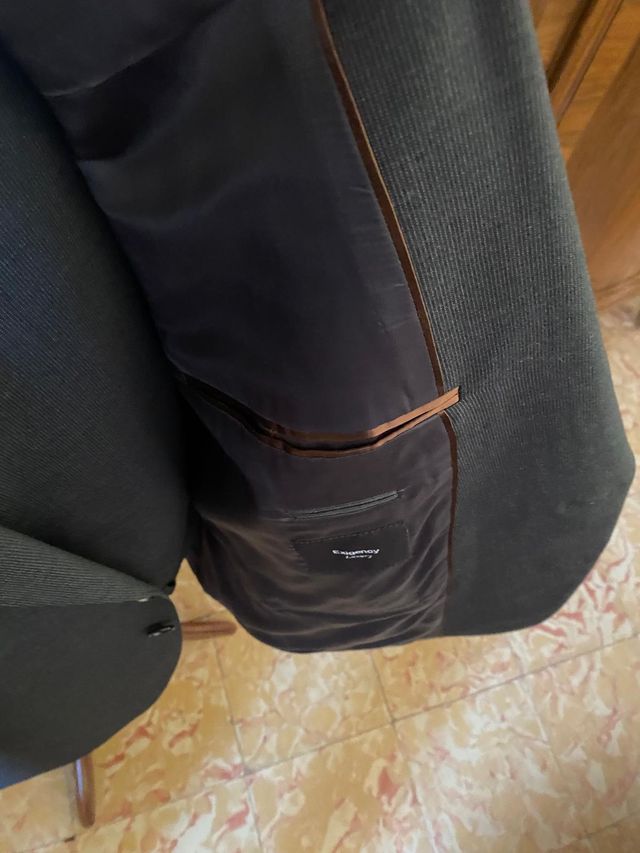 Traje de lana gris oscuro Talla 58