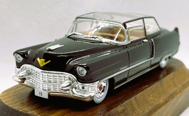 CADILLAC SERIES 62 CONVERTIBLE, 1/43, PRESIDENCIAL