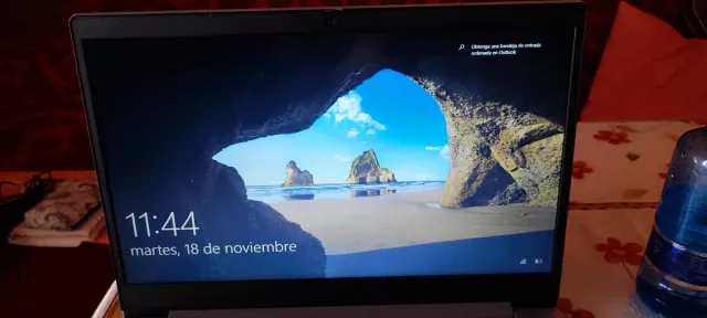Portátil Lenovo IdeaPad 3