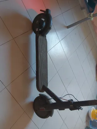Patinete Eléctrico momi