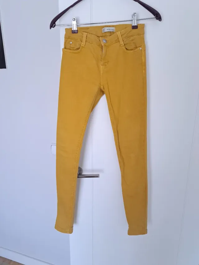 Vaqueros push up mujer amarillos