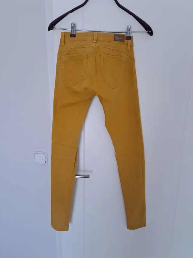 Vaqueros push up mujer amarillos