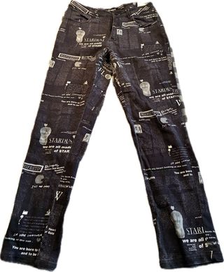 Pantalones vaqueros negros con estampado