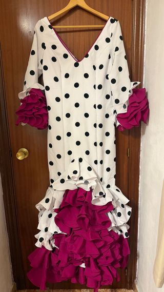 Vestido Flamenca Lunares Blanco y Fucsia