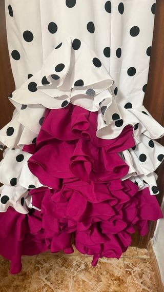 Vestido Flamenca Lunares Blanco y Fucsia