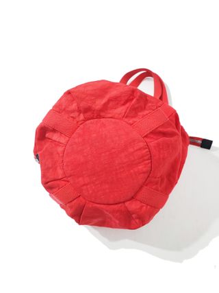 Kipling/ Bolso tote de lona roja.