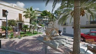 12560 Benicàssim, chalé adosado de 5 hab, 140 m2