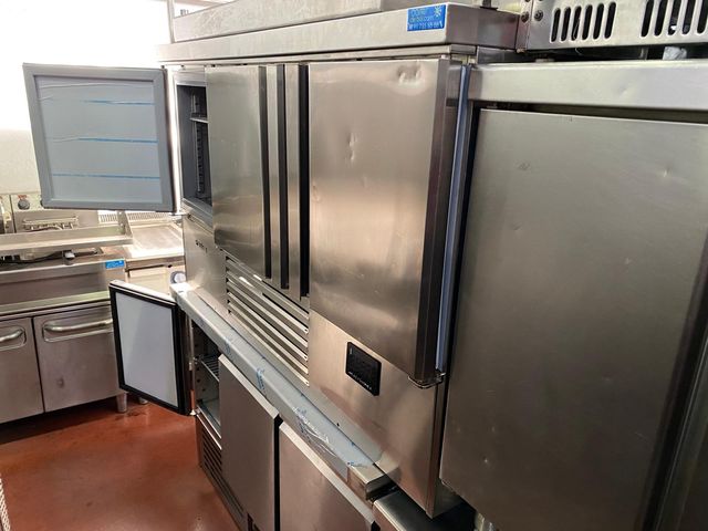 Mesa Fría Infrigo 3 Puertas