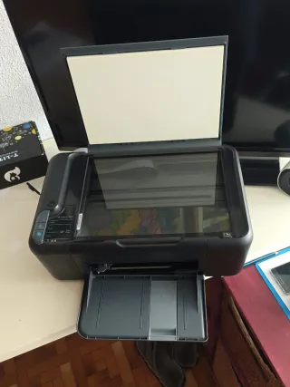 Stampante HP Deskjet F2420 con scanner