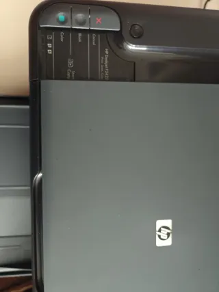 Stampante HP Deskjet F2420 con scanner