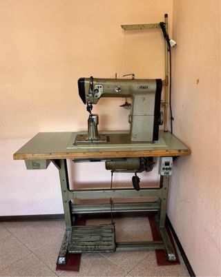 Macchina da cucire professionale PFAFF