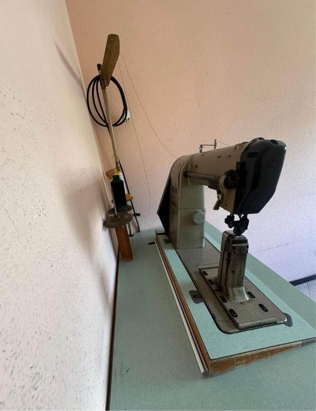 Macchina da cucire professionale PFAFF