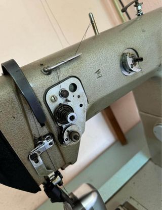 Macchina da cucire professionale PFAFF