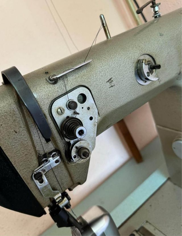 Macchina da cucire professionale PFAFF