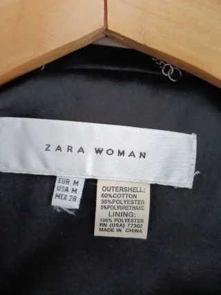 Chaqueta gabardina Zara Negra