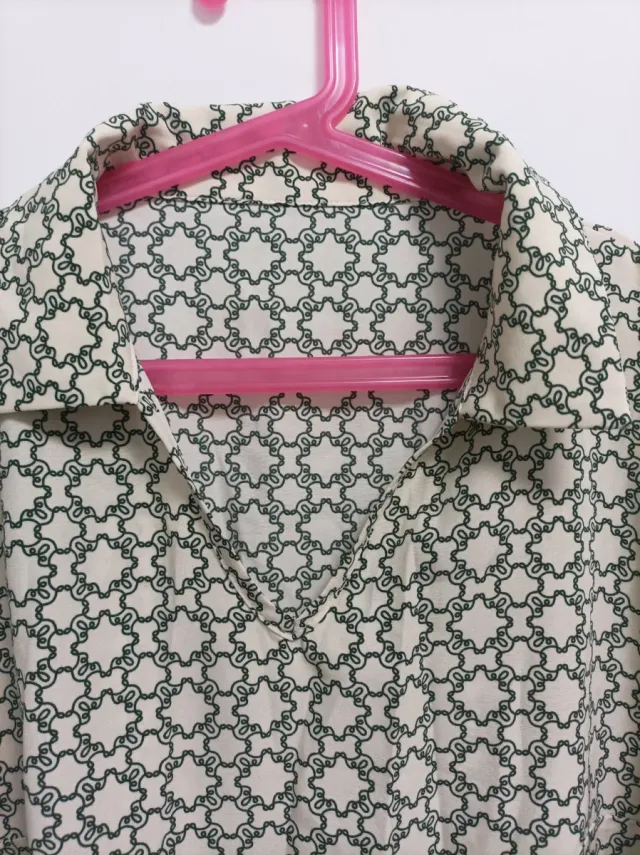 Camisa larga mujer beige y verde