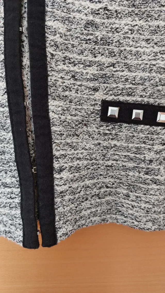 Cárdigan estilo Chanel