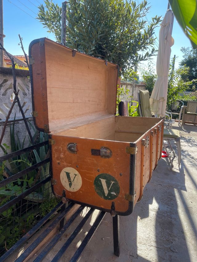 Baule da viaggio vintage anni '50 con chiavi