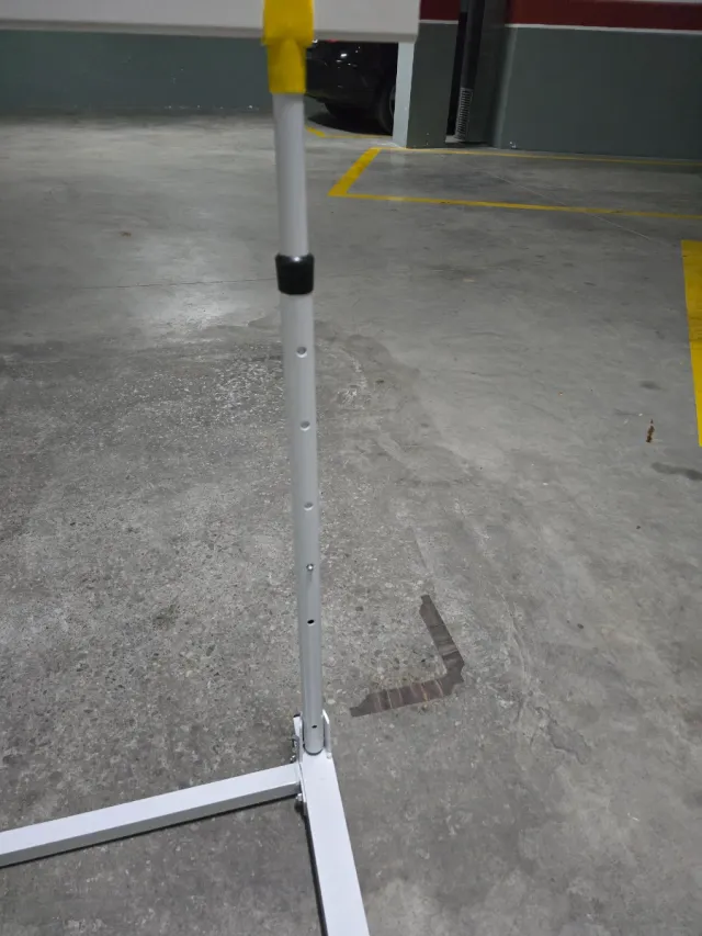 Valla de salto blanca