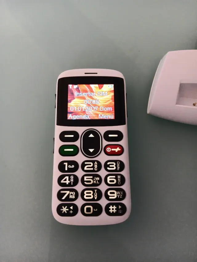 Telefono vintage bianco