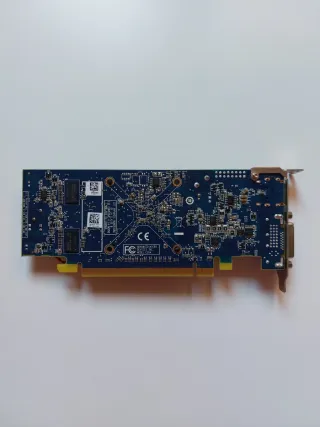 Tarjeta Gráfica AMD HD6450 1GB PCI-Express 2.1×16