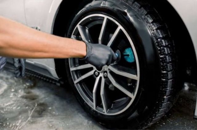 Limpieza integral de vehículos a domicilio