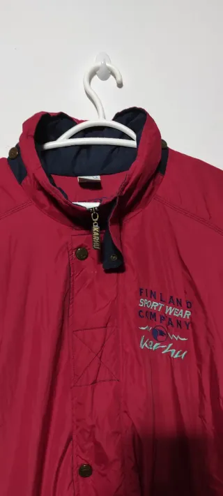 Chaqueta Karhu Roja vintage de los 2000