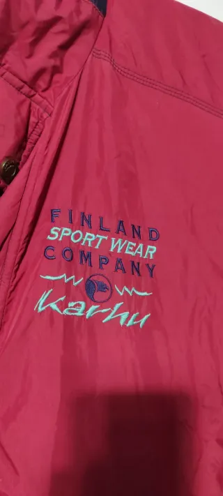 Chaqueta Karhu Roja vintage de los 2000