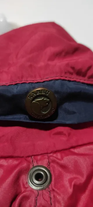 Chaqueta Karhu Roja vintage de los 2000
