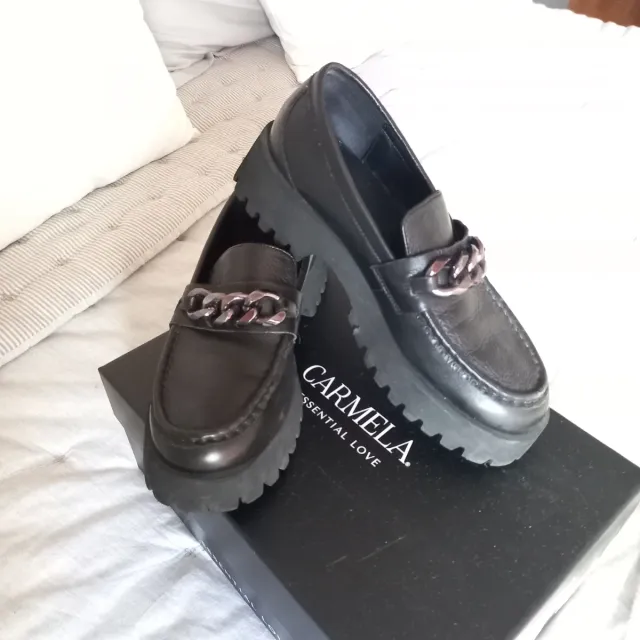 Mocasines Piel Carmela Negros