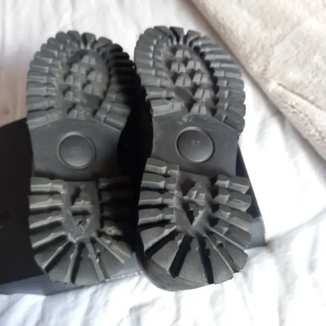 Mocasines Piel Carmela Negros