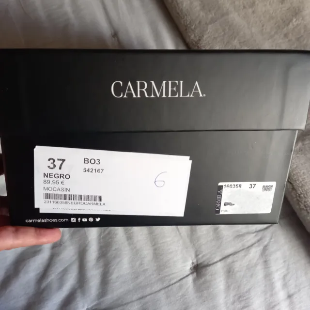 Mocasines Piel Carmela Negros