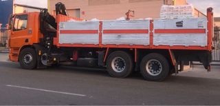 se Camion Daf con Grua