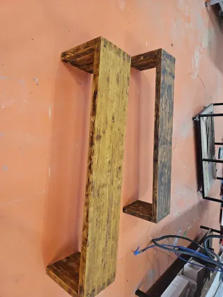 Banco de madera rústico