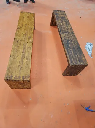 Banco de madera rústico