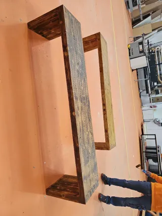 Banco de madera rústico