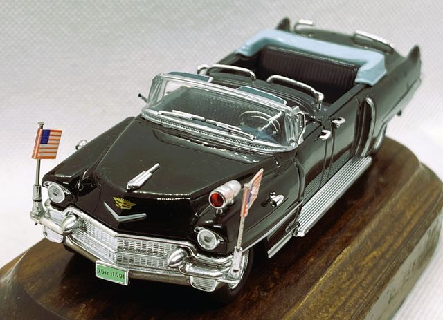 CADILLAC LIMUSINE DESCAPOTABLE, 1/43, PRESIDENCIAL